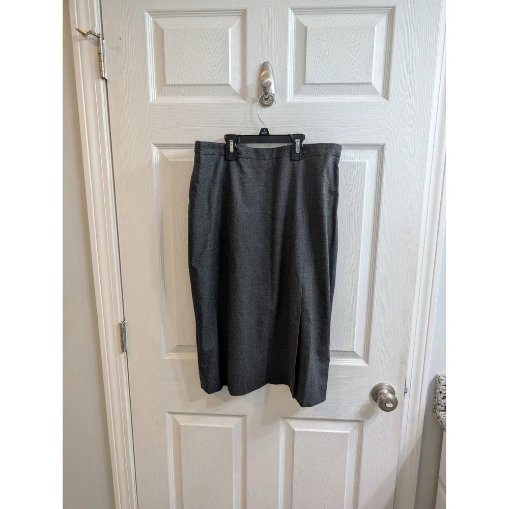 Brooks Brothers Women's Charcoal Gray‎ Wool Blend Pencil Skirt - Size 10